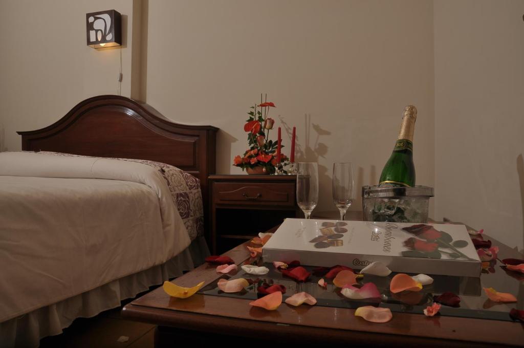 Apart Hotel Violettas Cochabamba Kültér fotó